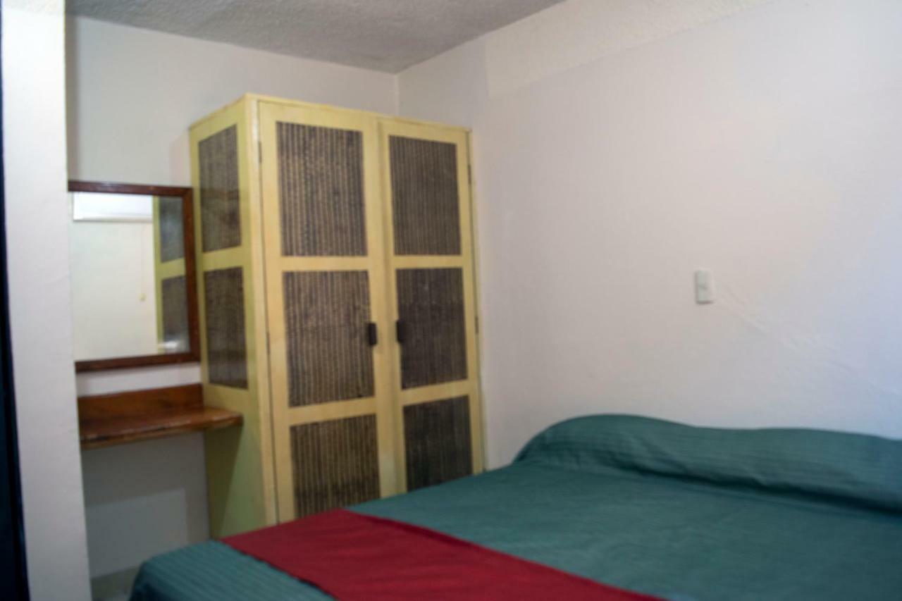 Isabel Suites Zihuatanejo Eksteriør bilde