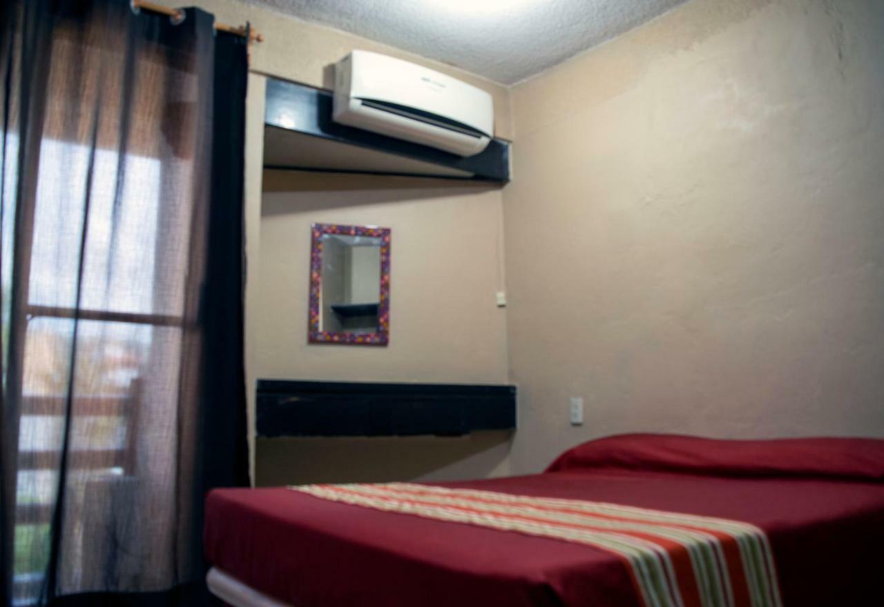 Isabel Suites Zihuatanejo Eksteriør bilde